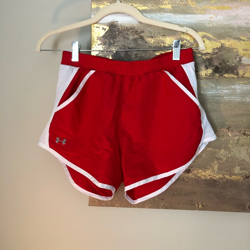Under armour, athletic shorts